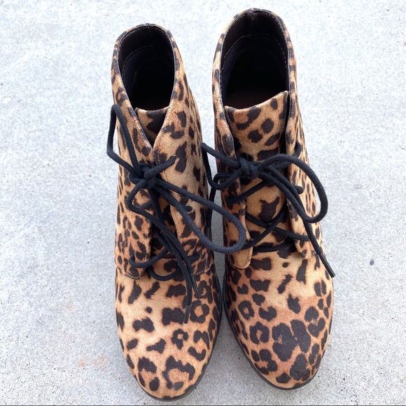 Brand New Leopard Animal Print Wedge Heeled Lace Up Ankle Boots Booties - Picture 3 of 6